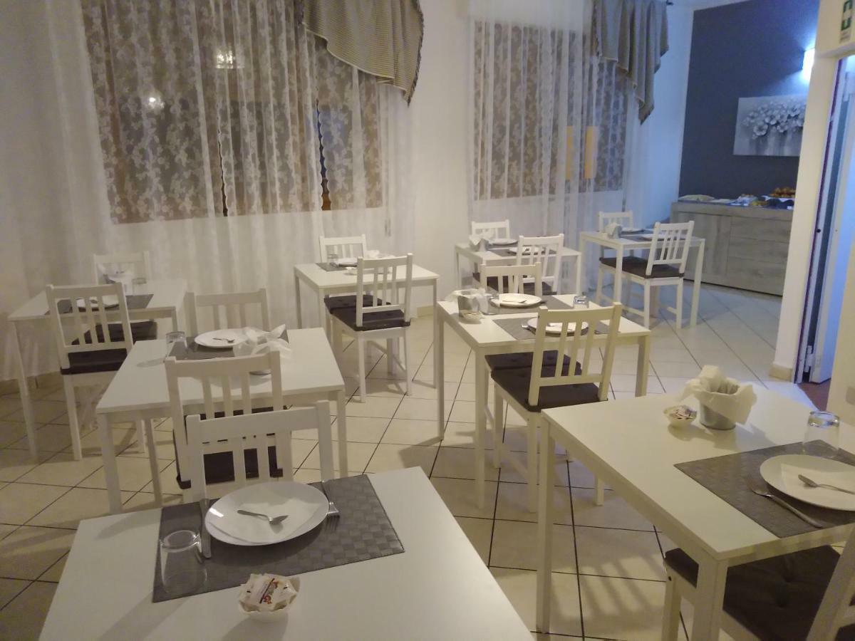 La Fenice Hotel مونتيكاتيني تيرمي المظهر الخارجي الصورة
